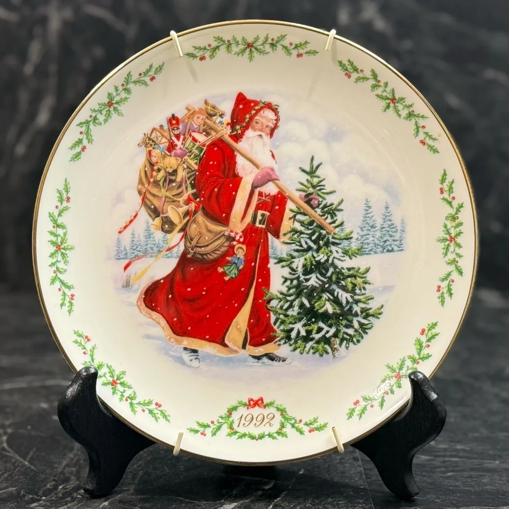 1992 LENOX COLLECTIONS “Kris Kringle” Collector Plate #P0411